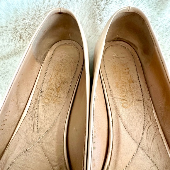Salvatore Ferragamo 9 1/2 patent leather ballet sandals slippers pre-loved $800 - Picture 3 of 11
